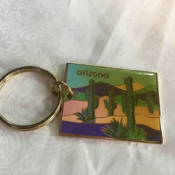 Desert Scene Arizona Key Ring in Godtone - Picture 2 of 5
